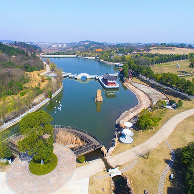 月亮湖全景